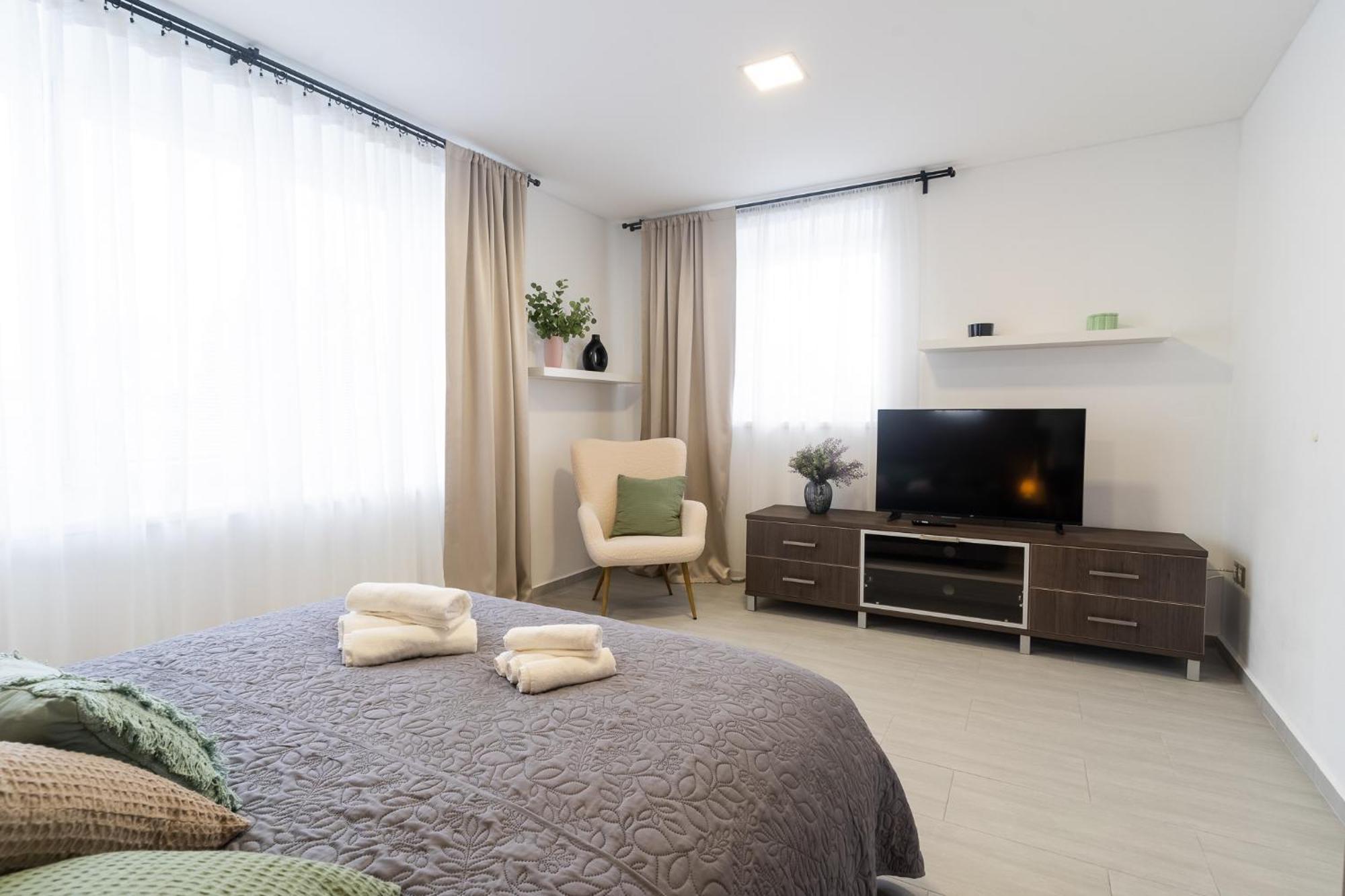 Apartmany Ambra Novy Malin ภายนอก รูปภาพ